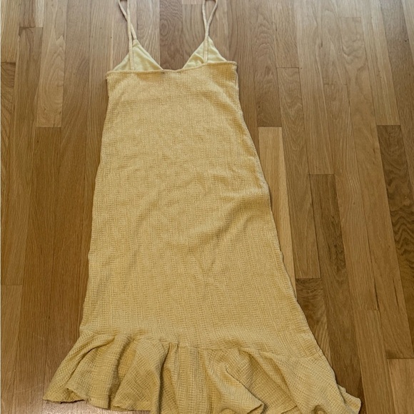 Zara Yellow Midi Textured Weave Ruffle Hemmed dress - Picture 9 of 10